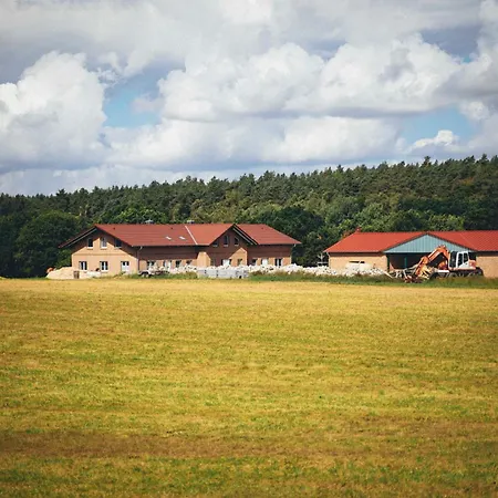 Hirschhof * Hohendorf (Ostvorpommern)